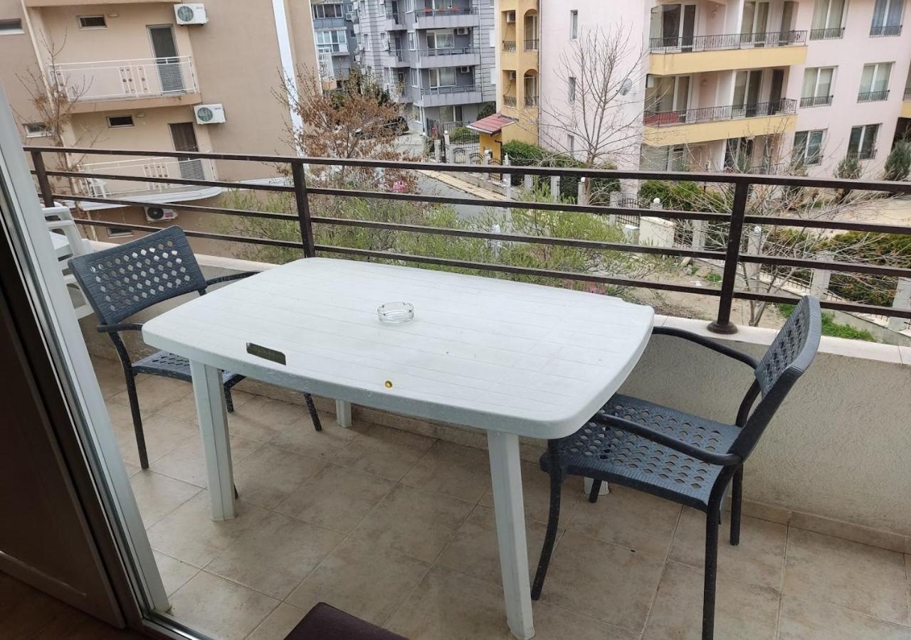 Charis Cozy Family Apart At Sun Village Complex Close To The Beach Sunny Beach Eksteriør billede