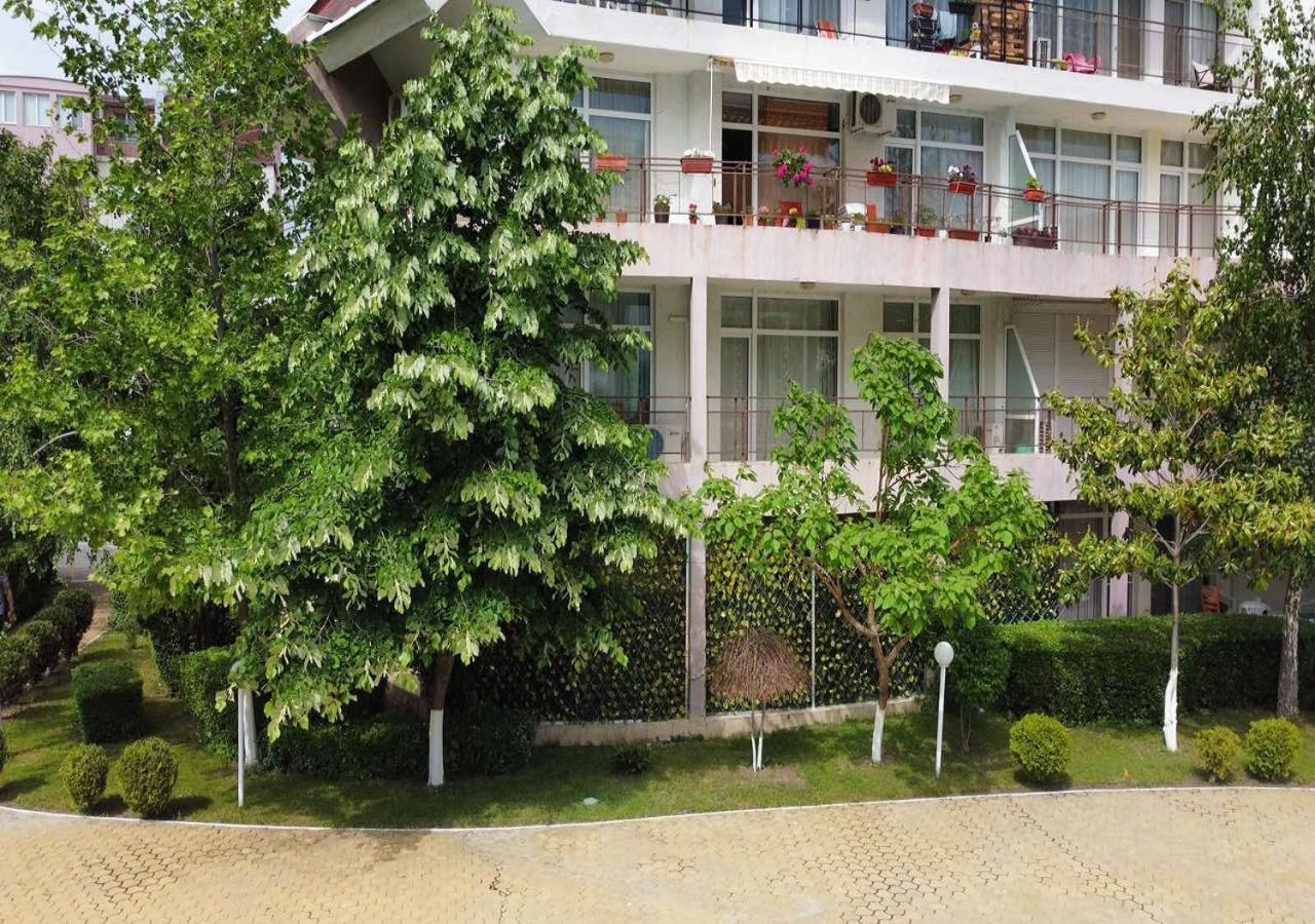 Charis Cozy Family Apart At Sun Village Complex Close To The Beach Sunny Beach Eksteriør billede